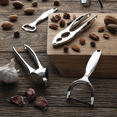 Пресс для чеснока BergHOFF ESSENTIALS