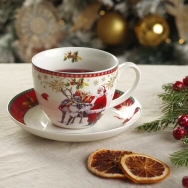 Чашка Fissman CHRISTMAS 400 мл фарфор с блюдцем (13796)