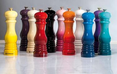 Млин для перцю 30 см вишневий Cerise Le Creuset