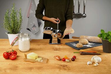 Машинка для приготовления макаронных изделий Fackelmann