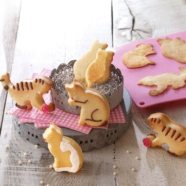 Форма для кексів у вигляді кішок, 17,5 x 29,5 x 2 см, RBV Birkmann