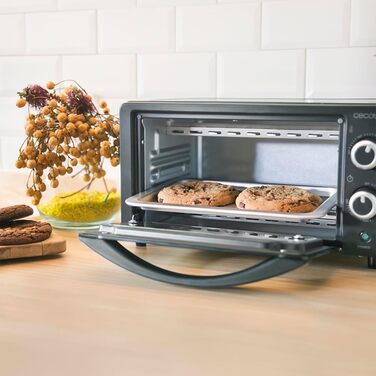 Духовка електрична настільна 1000 Вт, 10 л чорна Bake&Toast 1090 Cecotec
