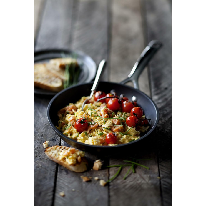 Сковорода 20 см с антипригарным покрытием, антрацит/серебристый Le Creuset