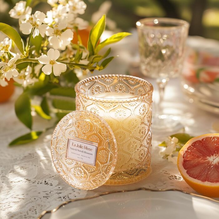 Ароматна свічка La Jole Muse у скляній свічці, подарунок для жінок, ароматичні свічки з сандаловим деревом для дому, час горіння 55 годин, 170 г. (Юзу та Неролі)