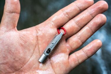 Титановые свистки Аварийное выживание Safety Whistles с ремешком Громко для Outdoor Camping Walking Coaches Training Sports Брелок Свисток Сигнальный инструмент Ti9015O ()
