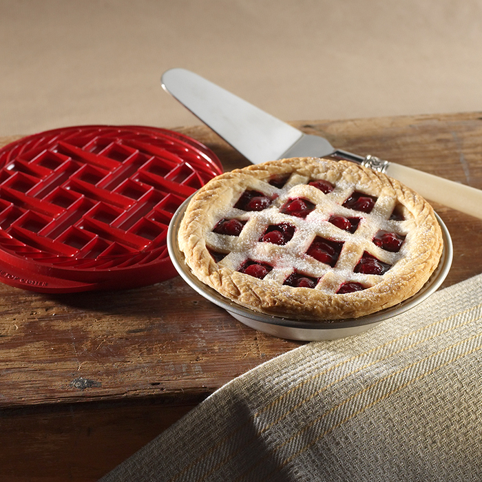 Набір для випікання пирогів з кришкою Nordic Ware Mini Pie, 2 шт., d 17,8 см