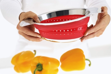 Друшляк складаний силіконовий, червоний 24 см Rosle