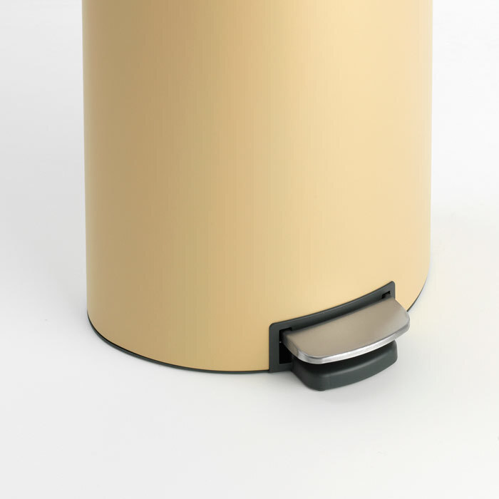 Сміттєвий бак з педаллю 40 л Brabantia